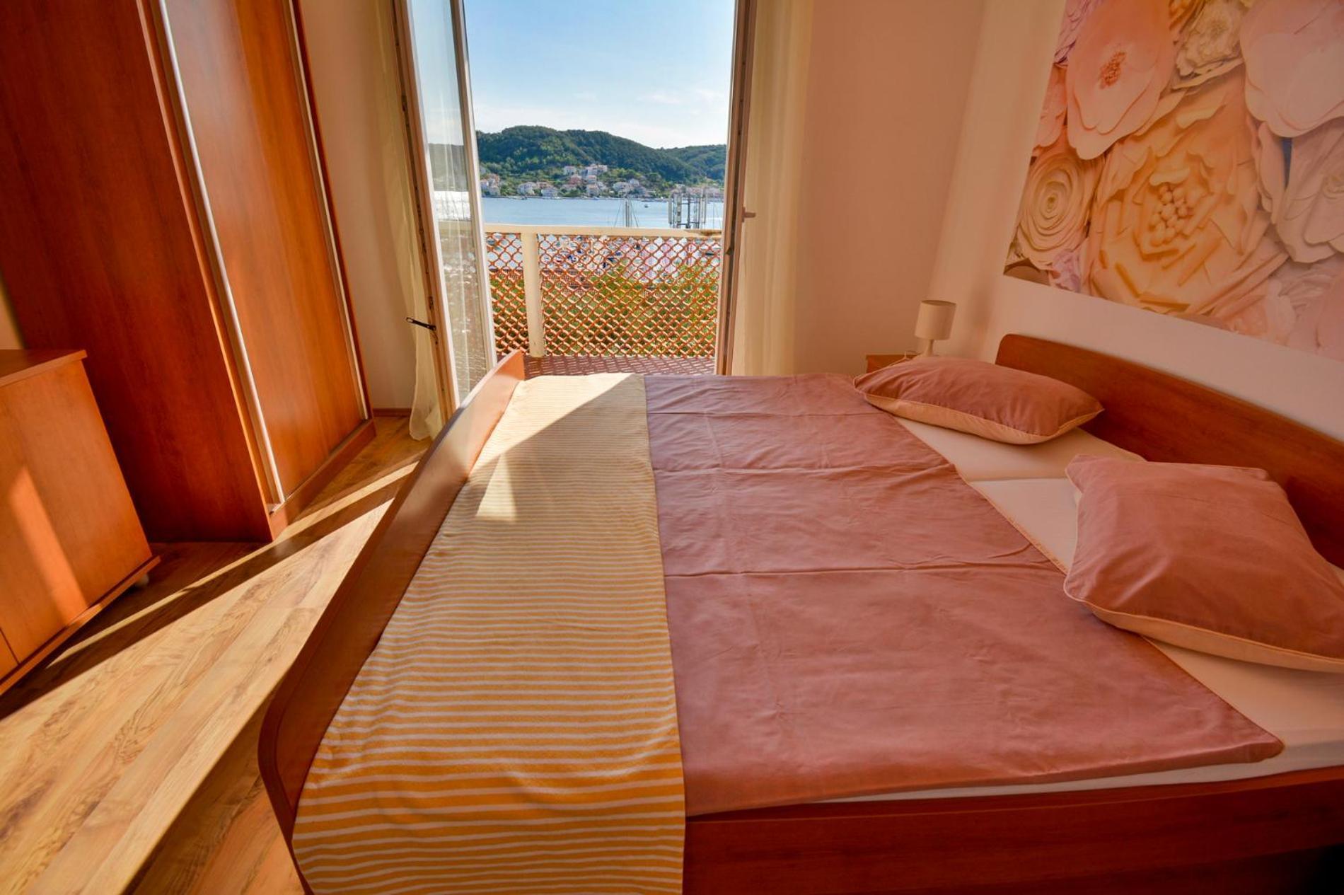 Apartmani Jasmina Supetarska Draga Exterior foto